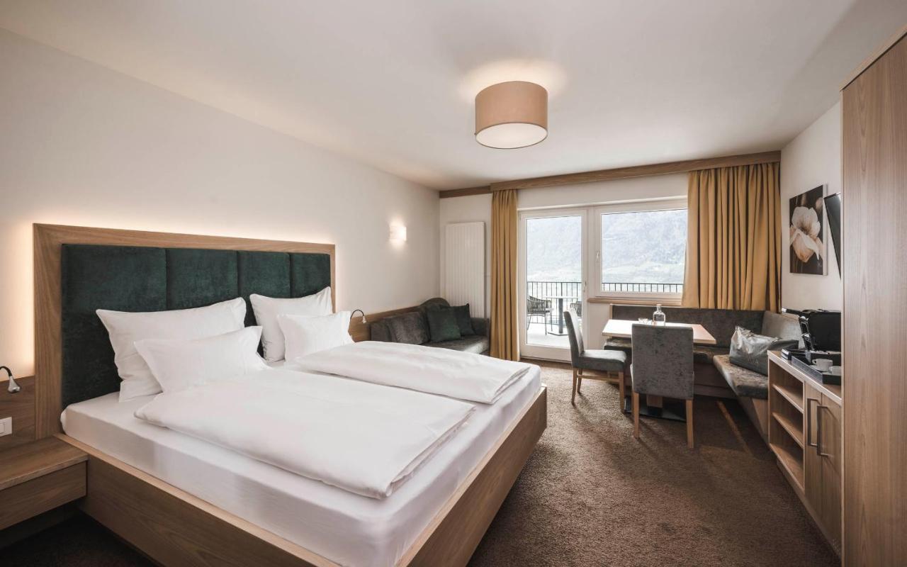 Somvita Suites Tirolo Ngoại thất bức ảnh