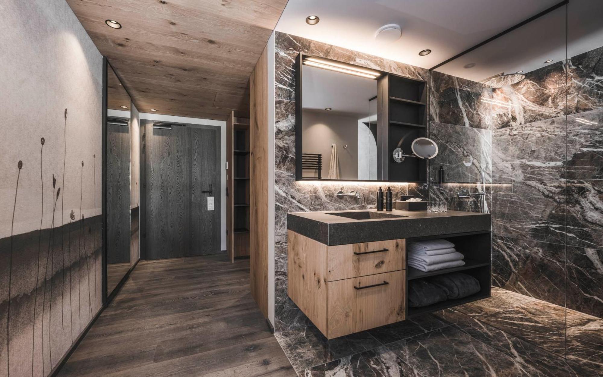 Somvita Suites Tirolo Ngoại thất bức ảnh
